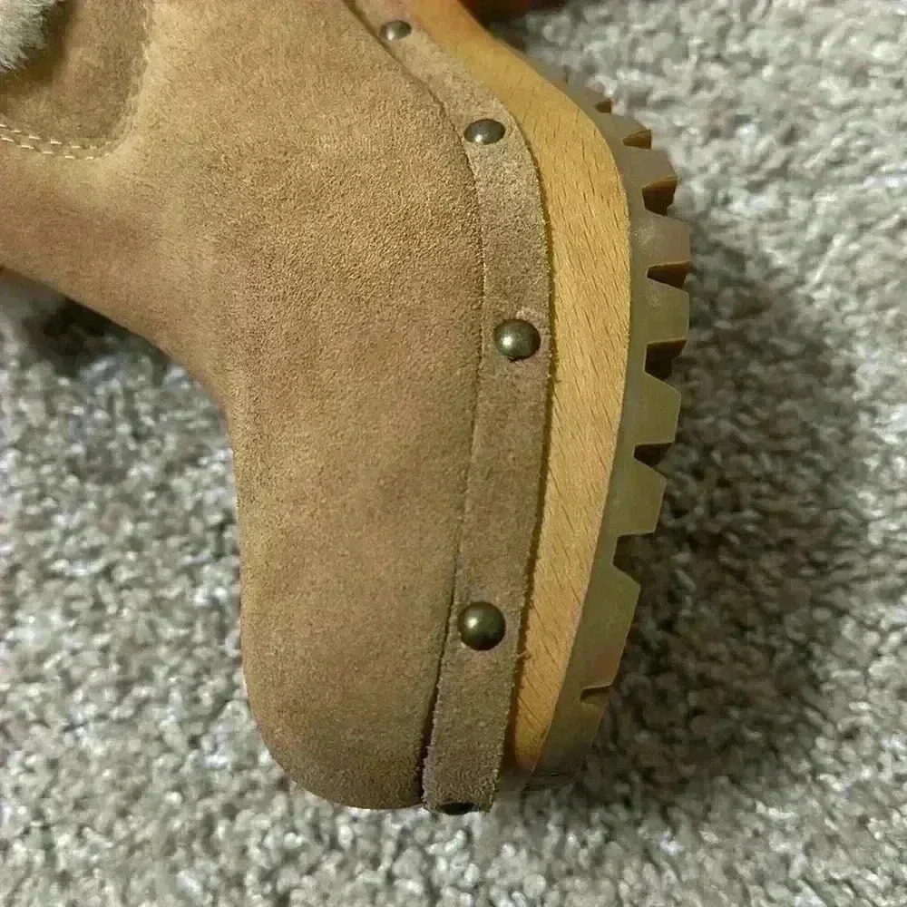 UGG boots - Picture 9 of 11